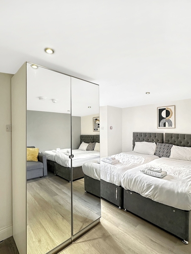 Bedroom 3, Granada Apartments Queen's Promenade, Blackpool