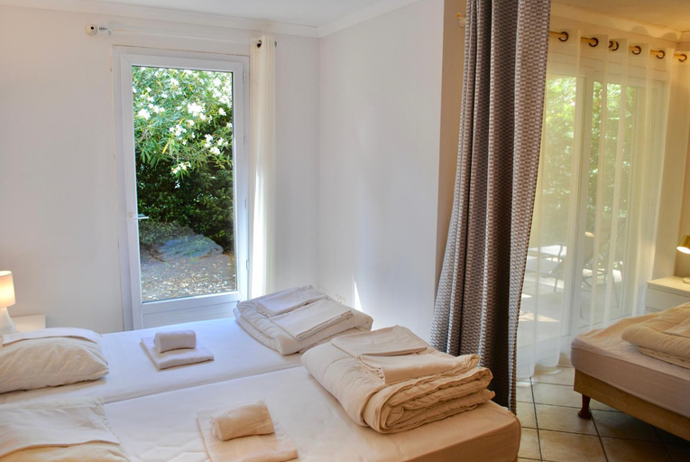 Bedroom 4, Grand des Bains, Ardèche