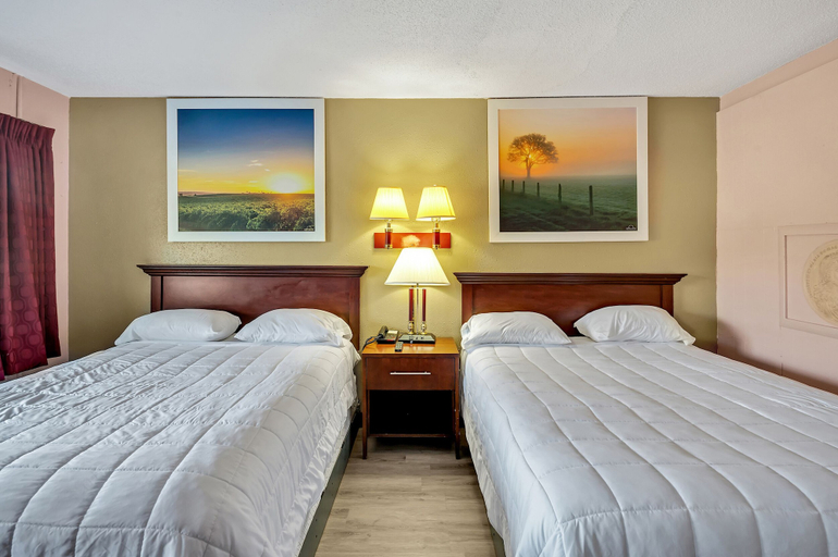 Bedroom 2, Travelers Inn, Johnston