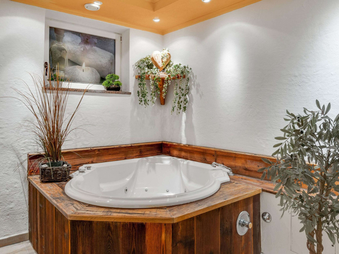 Bathroom 4, Apartment Grossarl Near Ski Slopes, Sankt Johann im Pongau