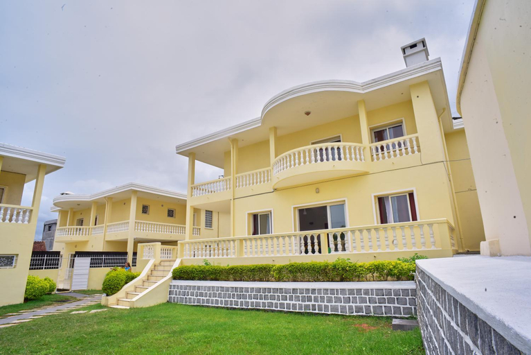 Exterior view 3, Sara chambre d'hôtes, Analamanga