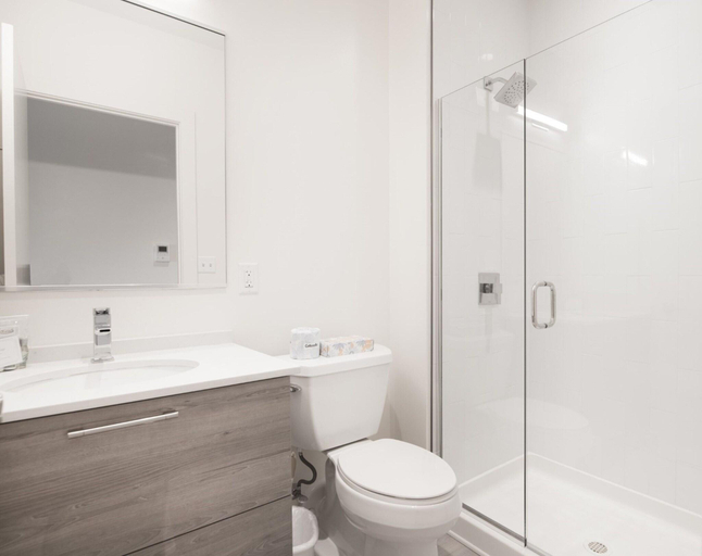 Bathroom 5, Global Luxury Suites Downtown Boston, Boston