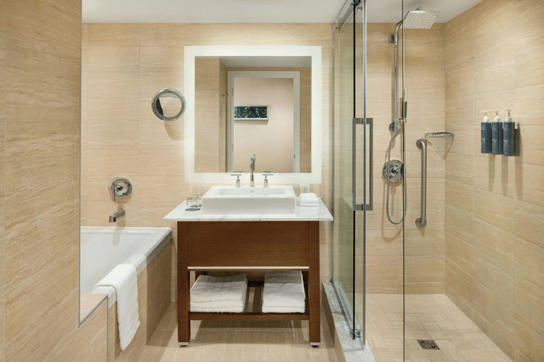 Bathroom 5, The Westin Wall Centre, Vancouver Airport, Greater Vancouver