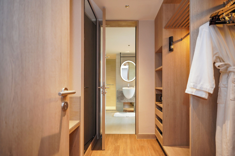 Bathroom 15