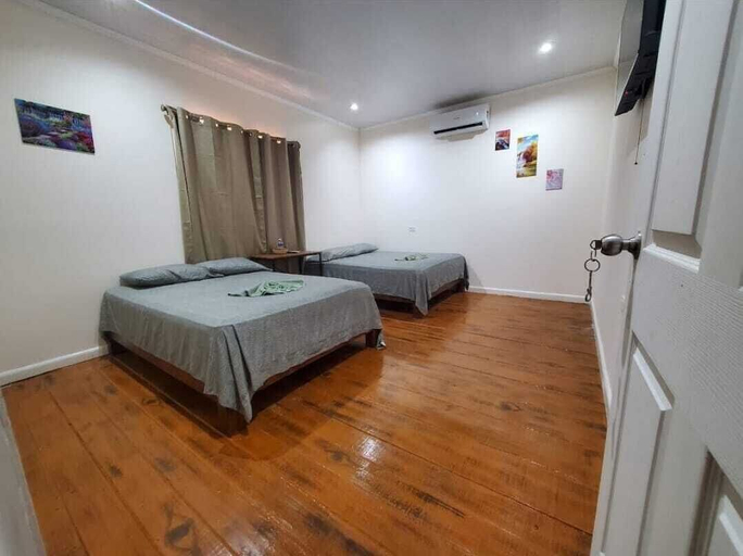 Bedroom 3, Lenca World, Roatán