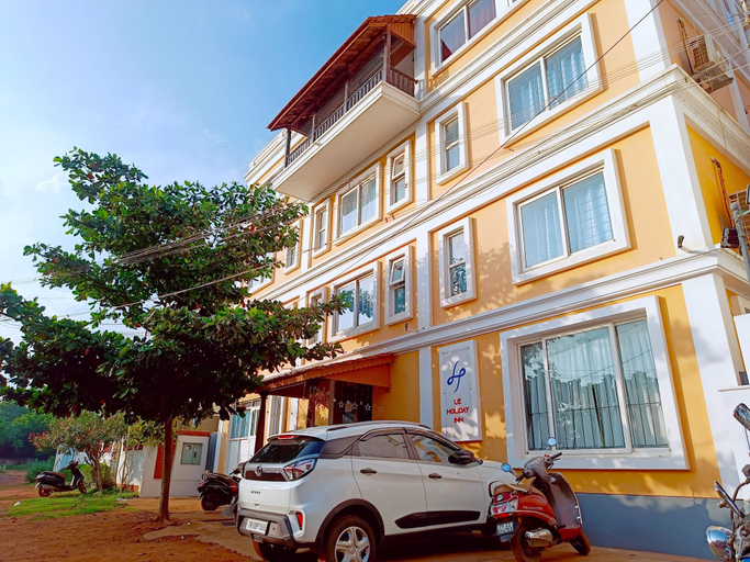Exterior & Views 2, Le Holiday Inn, Viluppuram