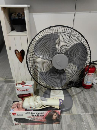 Others 3, Bed and Breakfast Small Cozy Room with Balcony, T&B, Fast WiFi, Netflix, Tuba