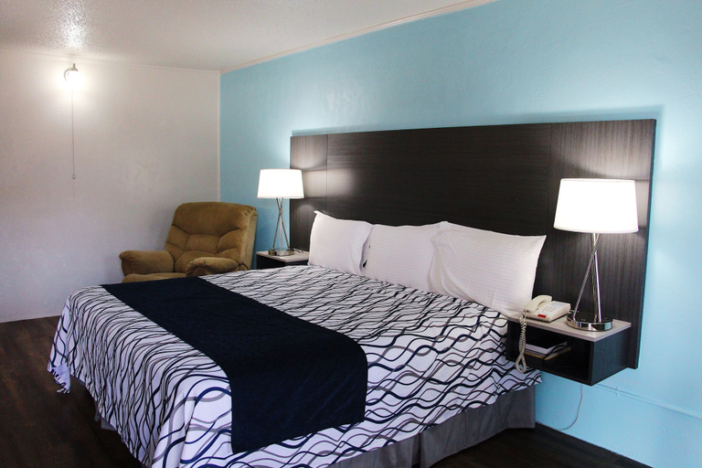 Bedroom 3, Motel 6 New Boston, TX, Bowie