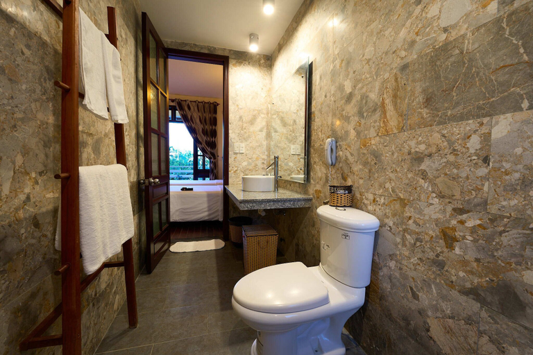 Bathroom 3, The Muse House, Da Nang