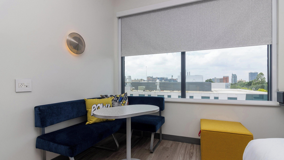 Bedroom 3, Aloft St. Louis Cortex, Saint Louis