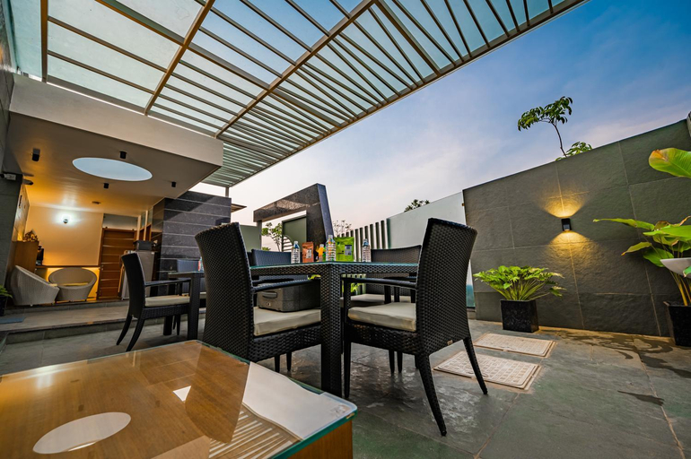 Food & Drinks 4, S R Premium Suites, Mysore