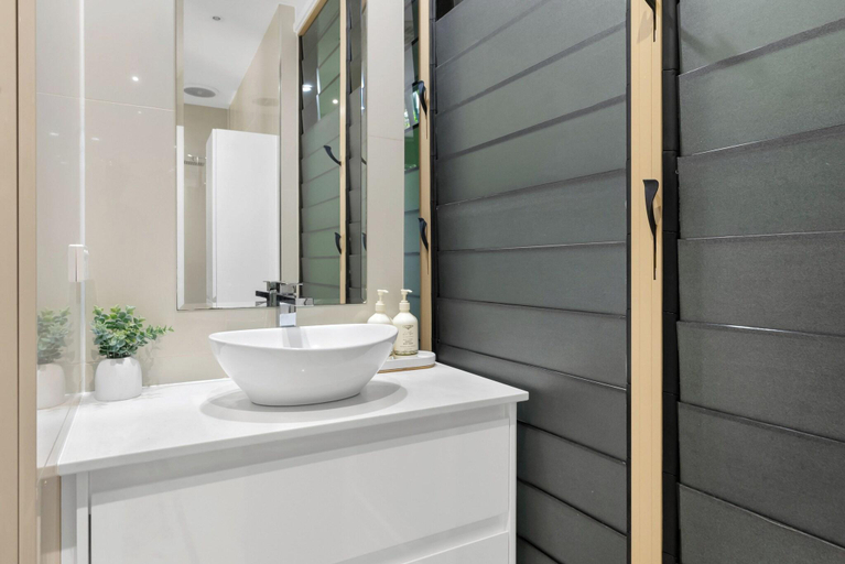 Bathroom 5, Sanctuary Palm Cove, Cairns