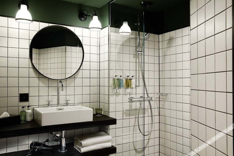 Bathroom 5, Boutique Hotel Josef, Zürich