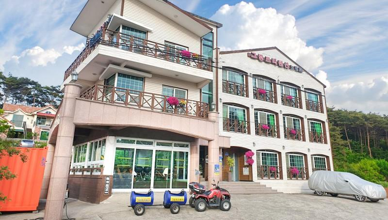 5, Taean Grand Prix Pension, Taean