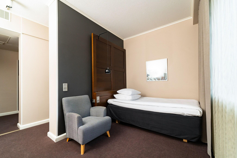 Bedroom 3, Original Sokos Hotel Vaakuna Joensuu, North Karelia
