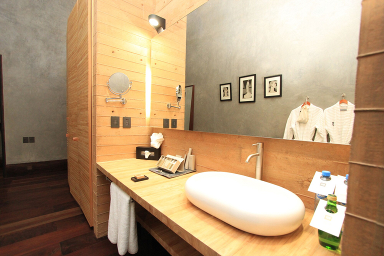 Bathroom 5, Uvence Arte + Hotel, San Cristóbal de las Casas