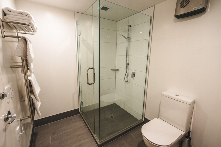 Bathroom 4, Blue Peaks Apartments, Queenstown-Lakes