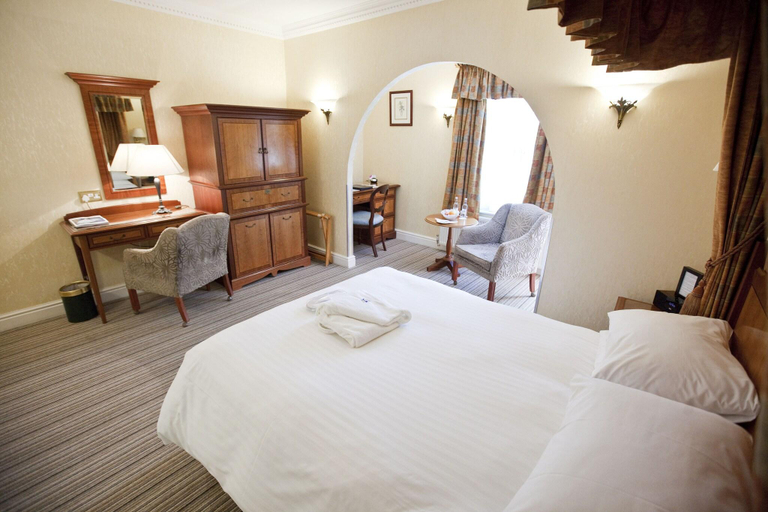 Bedroom 2, Marygreen Manor Hotel, Essex
