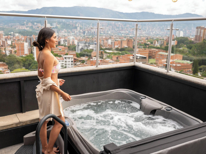 Sport & Beauty 2, Hotel Living 35 Suites by Growing Group, Medellín