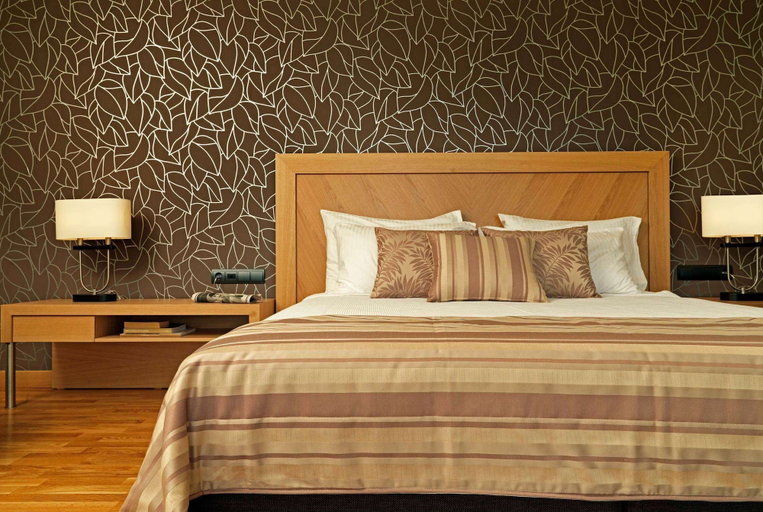 Bedroom 3, Wyndham Loutraki Poseidon Resort, Peloponnese