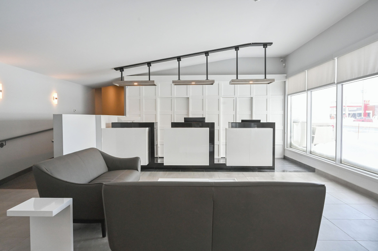 Others 5, Repotel Levis, Desjardins