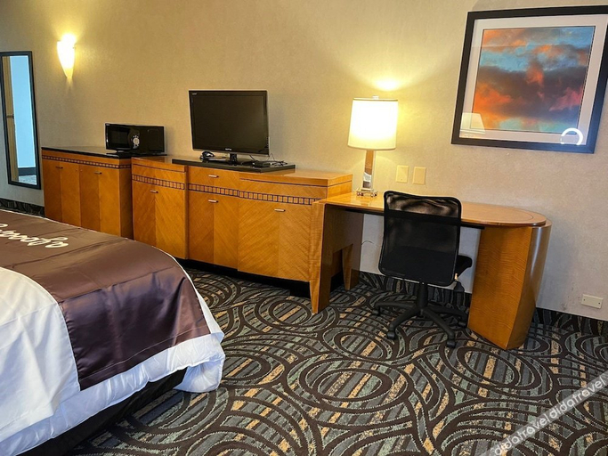 Bedroom 2, Bradley Inn, Hartford