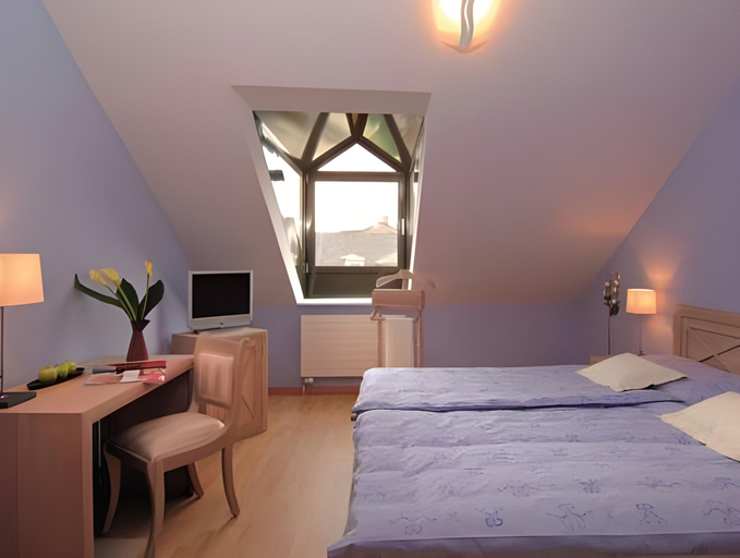Bedroom 10