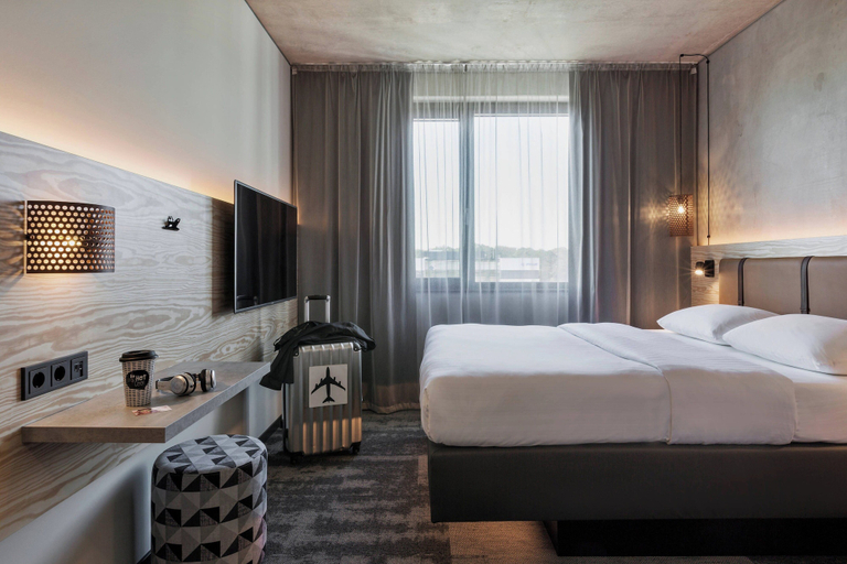 Bedroom 5, Moxy Frankfurt Airport Kelsterbach, Groß-Gerau