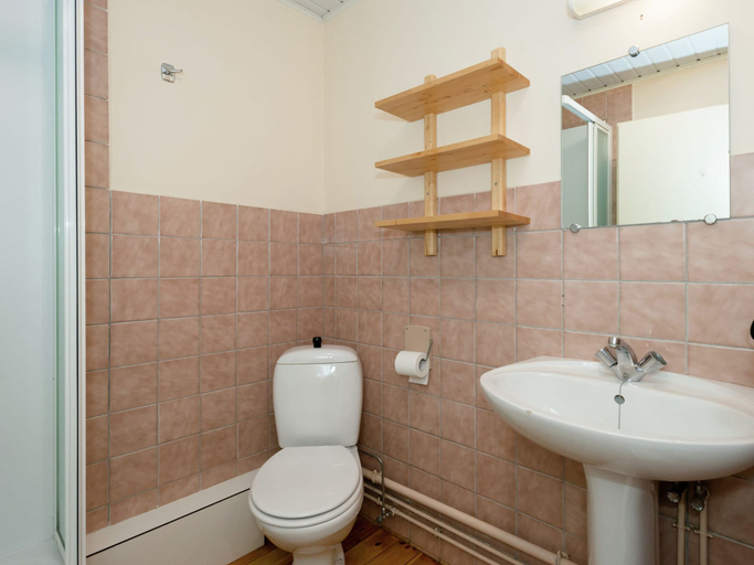 Bathroom 5, Modern Cottage With Private Garden in Waimes, Liège