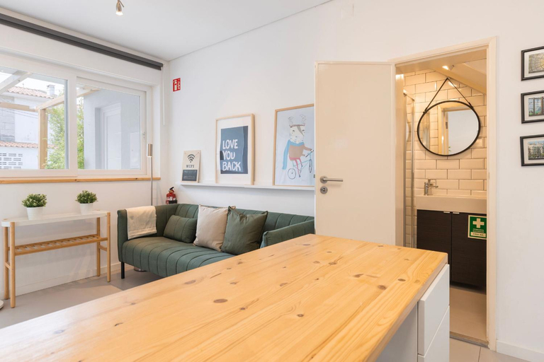 Others 2, Carcavelos Sunny Retreat by LovelyStay, Cascais