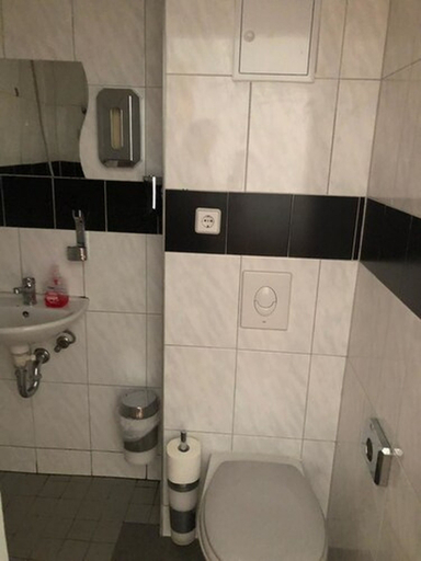 Bathroom 5, Ootel.com, Berlin