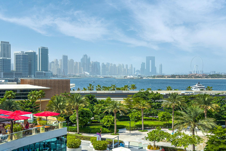 Others 5, Sea view I Beach access I Pool with bar, Dubai