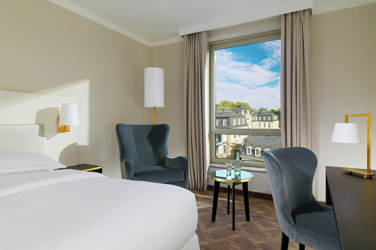 Bedroom 4, Sheraton Offenbach Hotel, Offenbach am Main