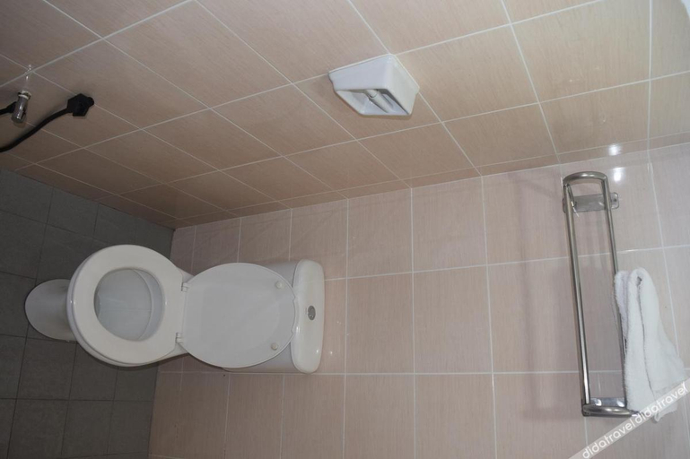 Bathroom 5, Federal Hotel, Perlis