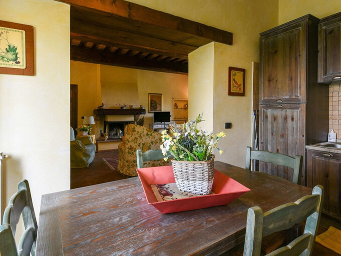 Private kitchen 2, Belvilla by OYO Macetona - Forno, Siena