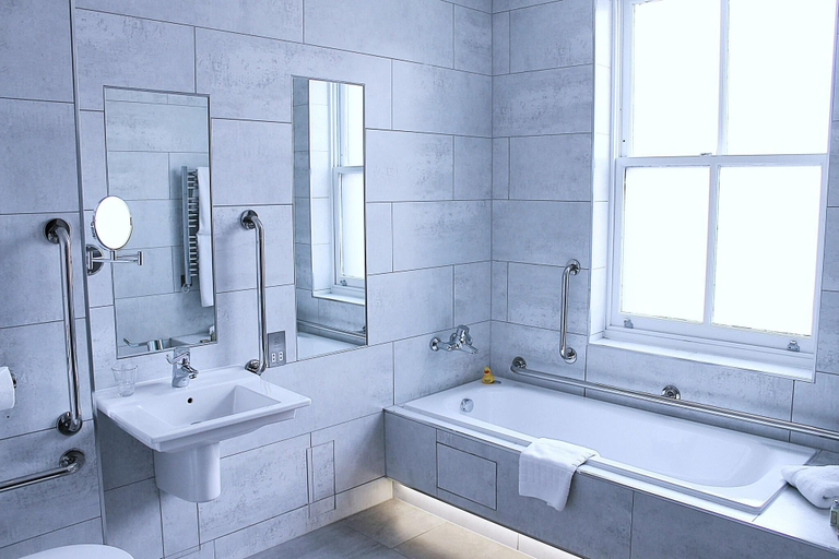Bathroom 3, West Park Hotel, North Yorkshire