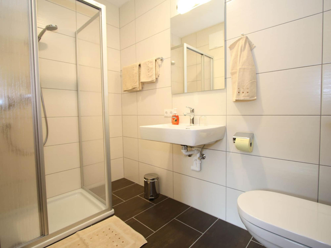 Bathroom 3, Apartment in Annaberg Near Dachstein Ski, Hallein