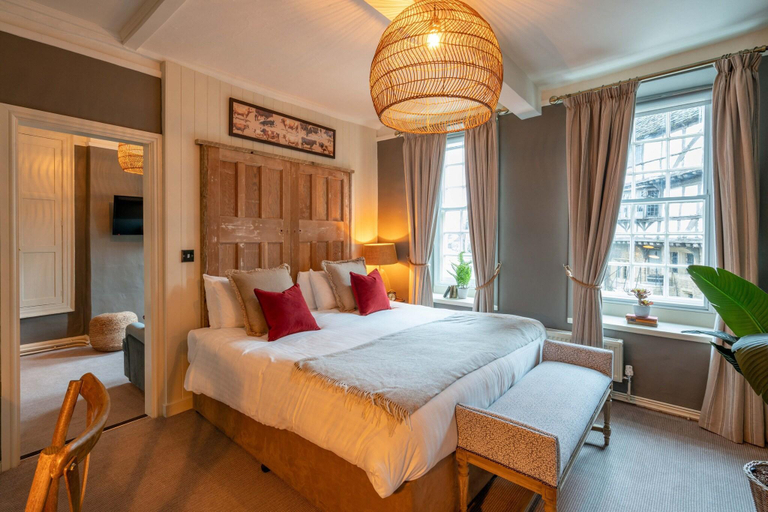 Bedroom 2, The George Inn And The Plaine, Somerset