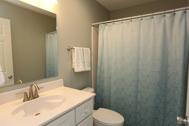 Bathroom 3, One More Time Again, Bay