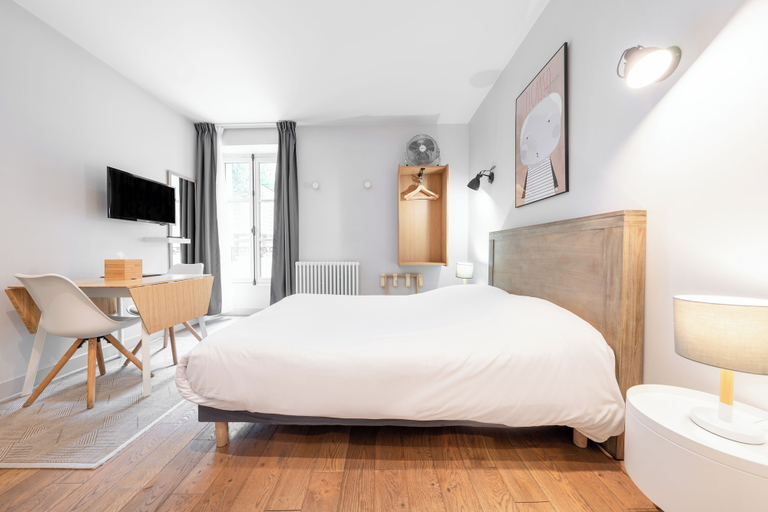 Bedroom 3, Les Apparts de l'Oncle Louis, Yvelines
