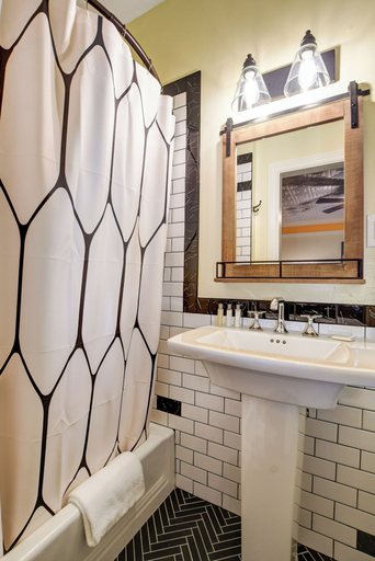 Bathroom 5, Hotel St. Michael, BW Premier Collection, Yavapai
