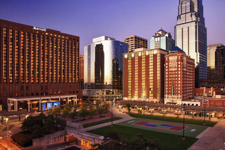 Exterior & Views 2, Kansas City Marriott Downtown, Kansas City