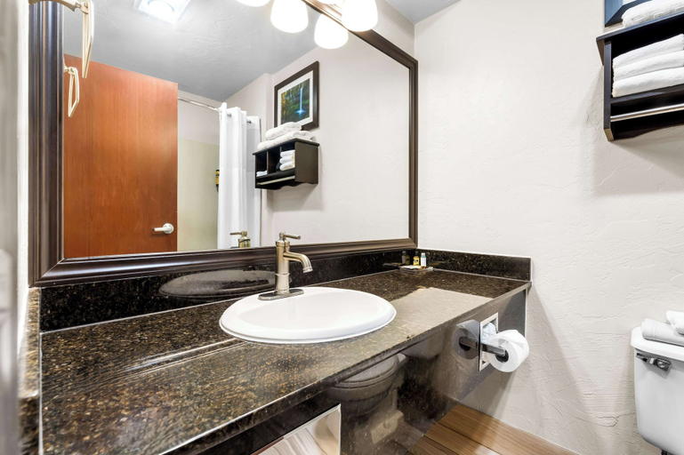 Bathroom 6