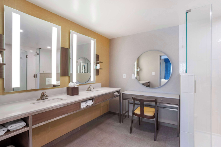 Bathroom 4, Hilton Garden Inn Charlotte/Concord, Cabarrus