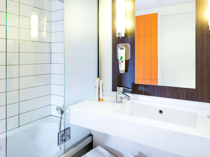 Bathroom 6