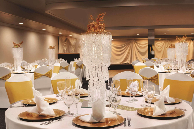 Food & Drinks 5, Radisson Hotel Charlotte Airport, Mecklenburg