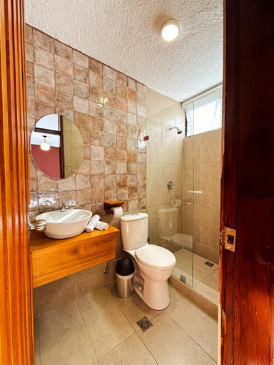 Bathroom 3, Hotel Agave Banos, Baños