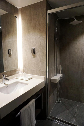 Bathroom 3, Mudeungpark Hotel, Buk
