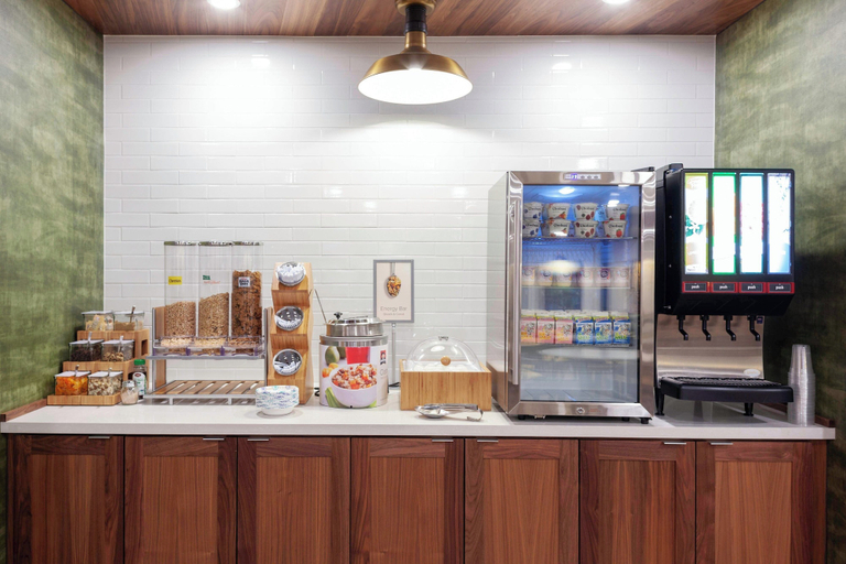 Food & Drinks 5, Fairfield Inn & Suites by Marriott Fort Morgan, Morgan