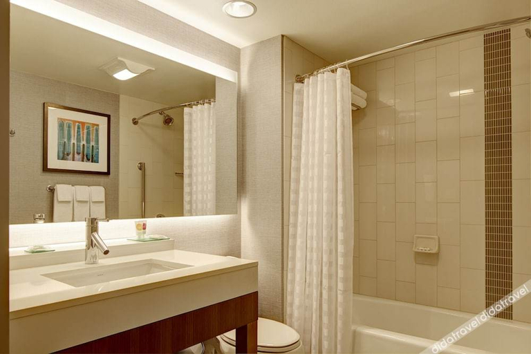 Bathroom 5, Hyatt Place Prince George, Fraser-Fort George